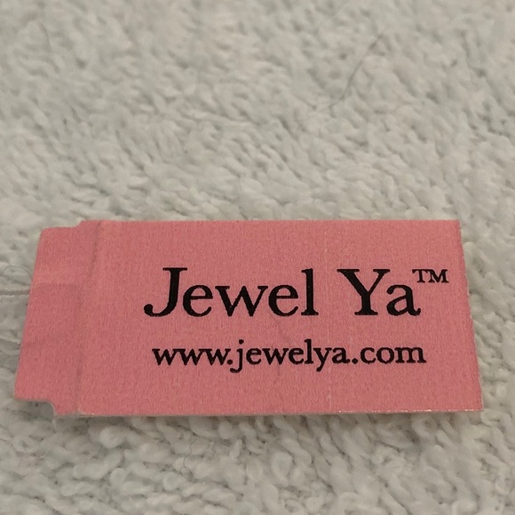 silver necklace with black s… - Picture 3 of 6